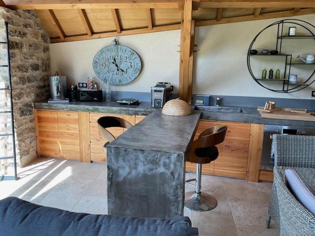 Agreable Chambre D Hote Avec Piscine Et Jacuzzi Thegra Экстерьер фото